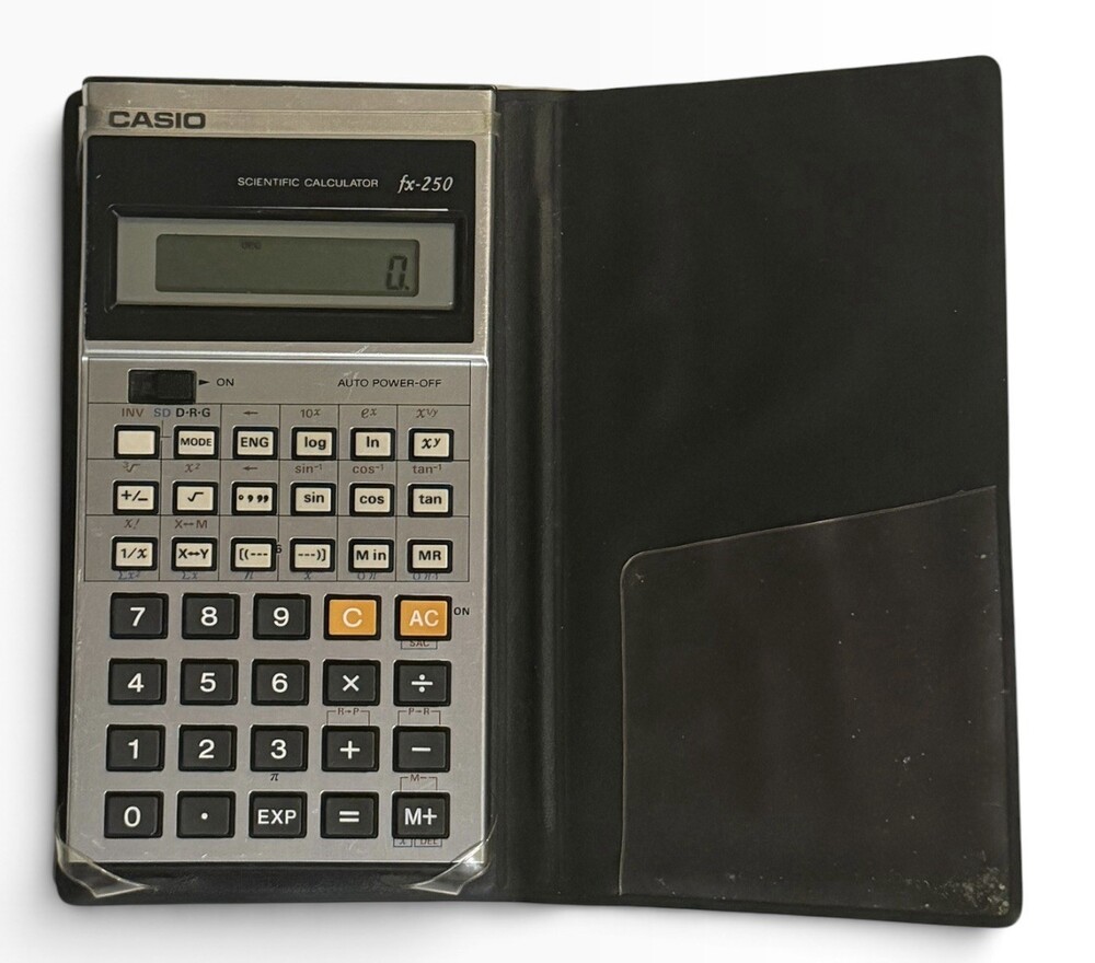 Casio fx-250 Scientific Calculator w/ Case